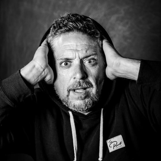 Gary Bolles, hands over ears